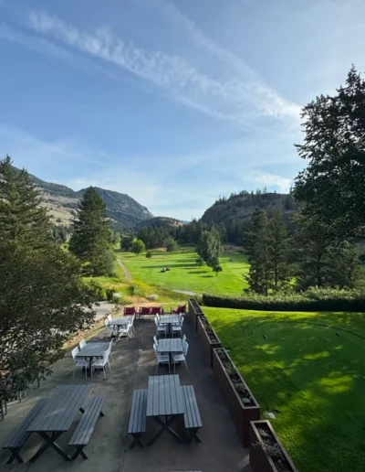 Twin Lakes Golf Resort Background 02